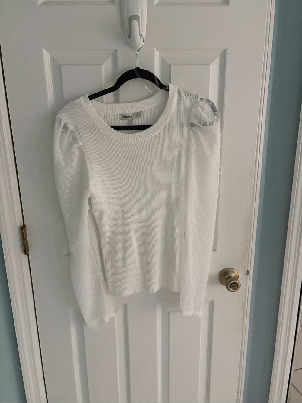 Madden Girl White Ribbed Swiss Dot Puff Sleeve Sweater Top NWT Large